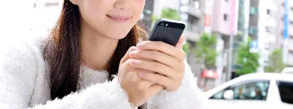 スマホと女性